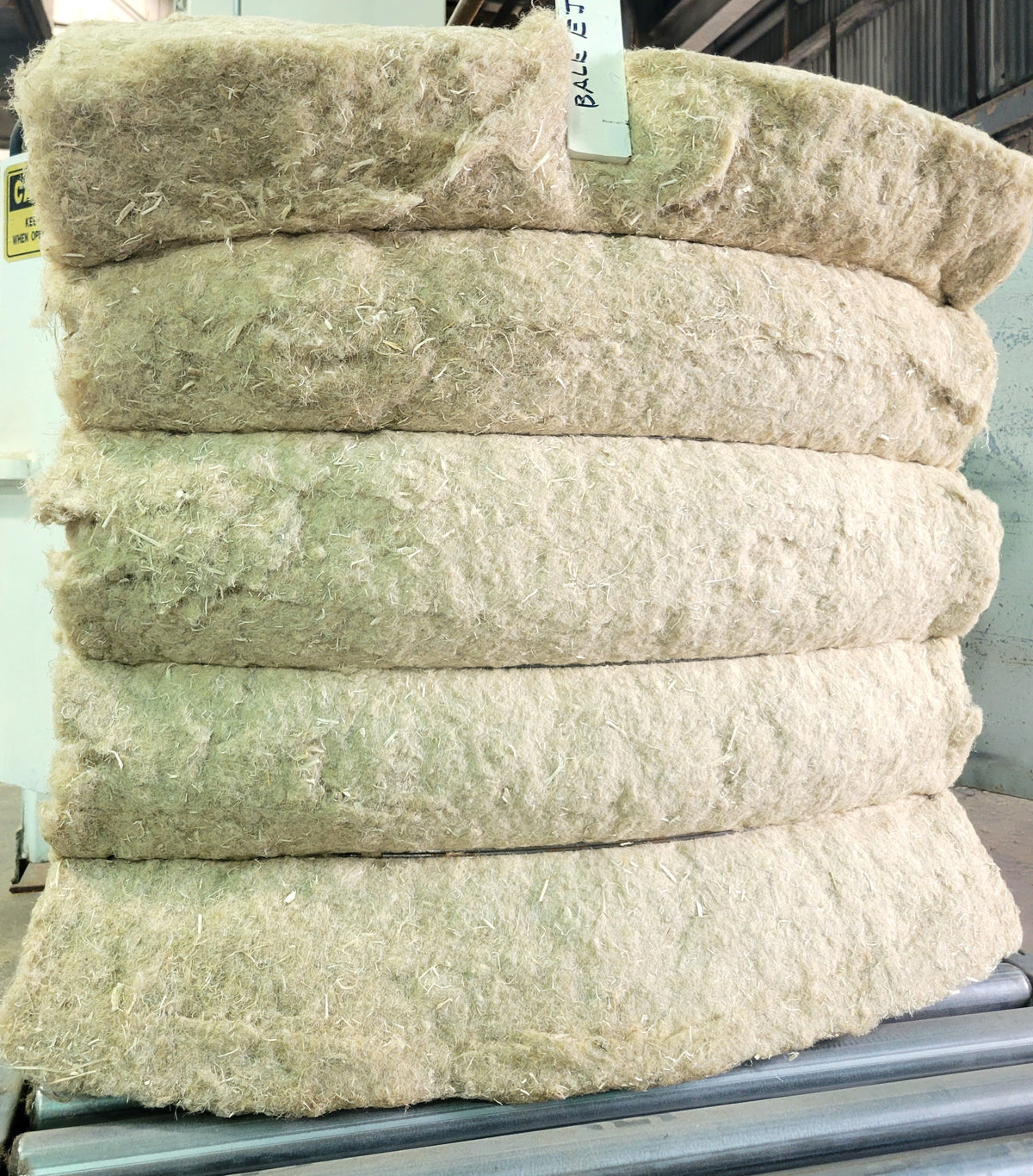Large bale of hemp stuff nesting cage  and pillow cushion fiber fill 500 pounds