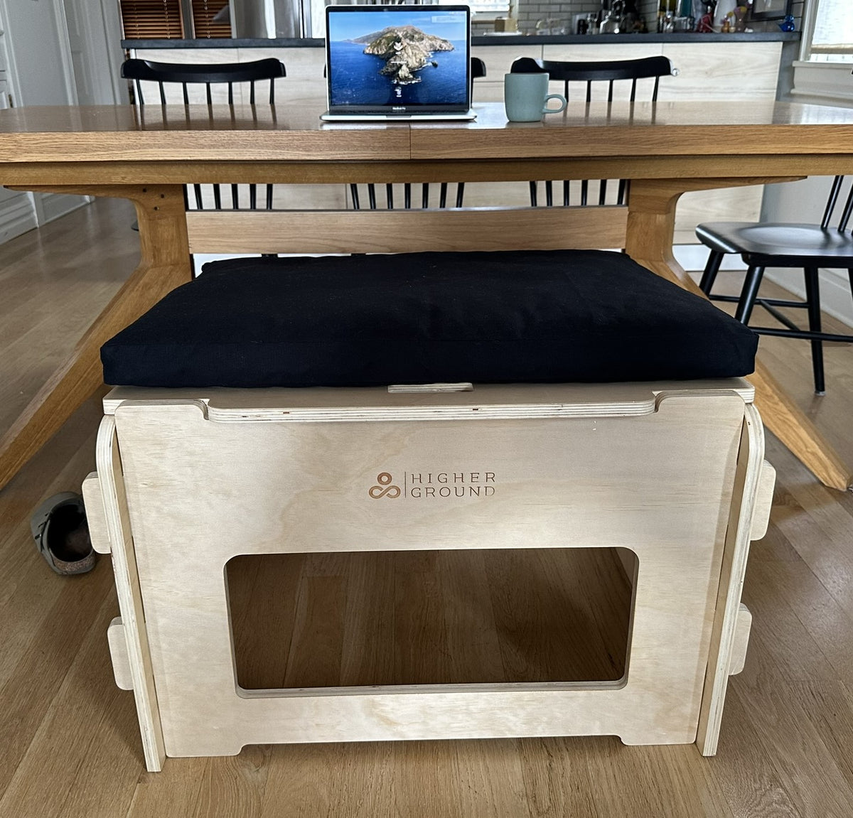Adjustable meditation stool for yoga and mindfulness practice