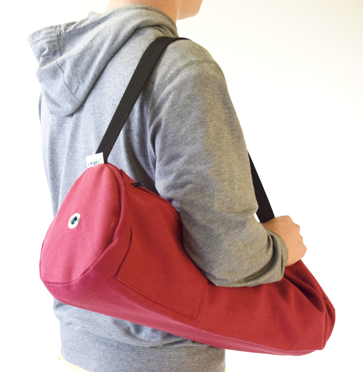 Red hemp yoga mat bag with shoulder strap for carrying yoga mats