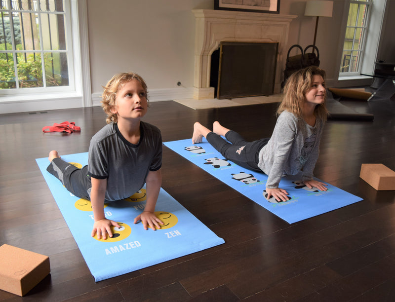 Garybank Panda Kids Yoga Mat Set - Non-slip Exercise Mats for Kids with Fun  Prints - 12 Yoga Cards for Kids - Blue Carrier Bag - Chemical Free, Odor  Free Non-Toxic, (60