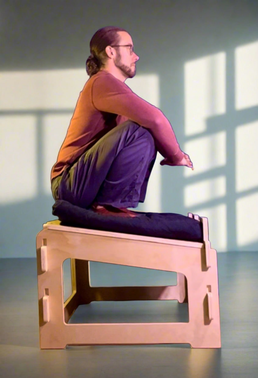 Active sitting meditation stool promoting upright spine alignment and posture